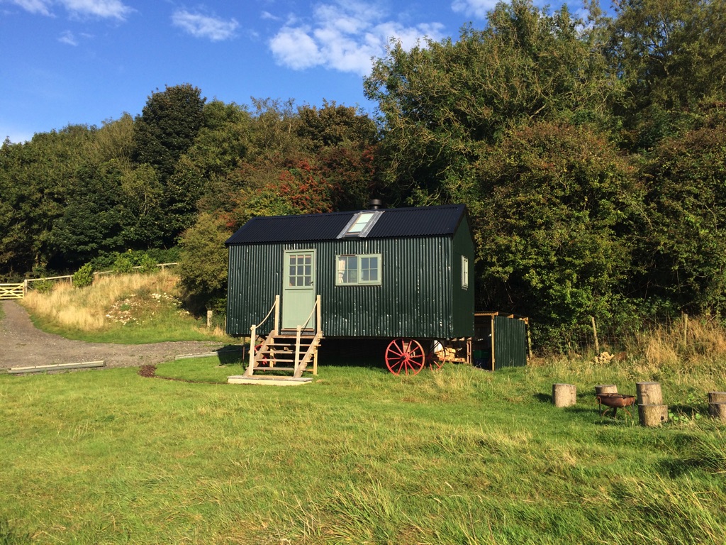 Shepherd's Watch | Shepherd hut in Greenhill Glamping